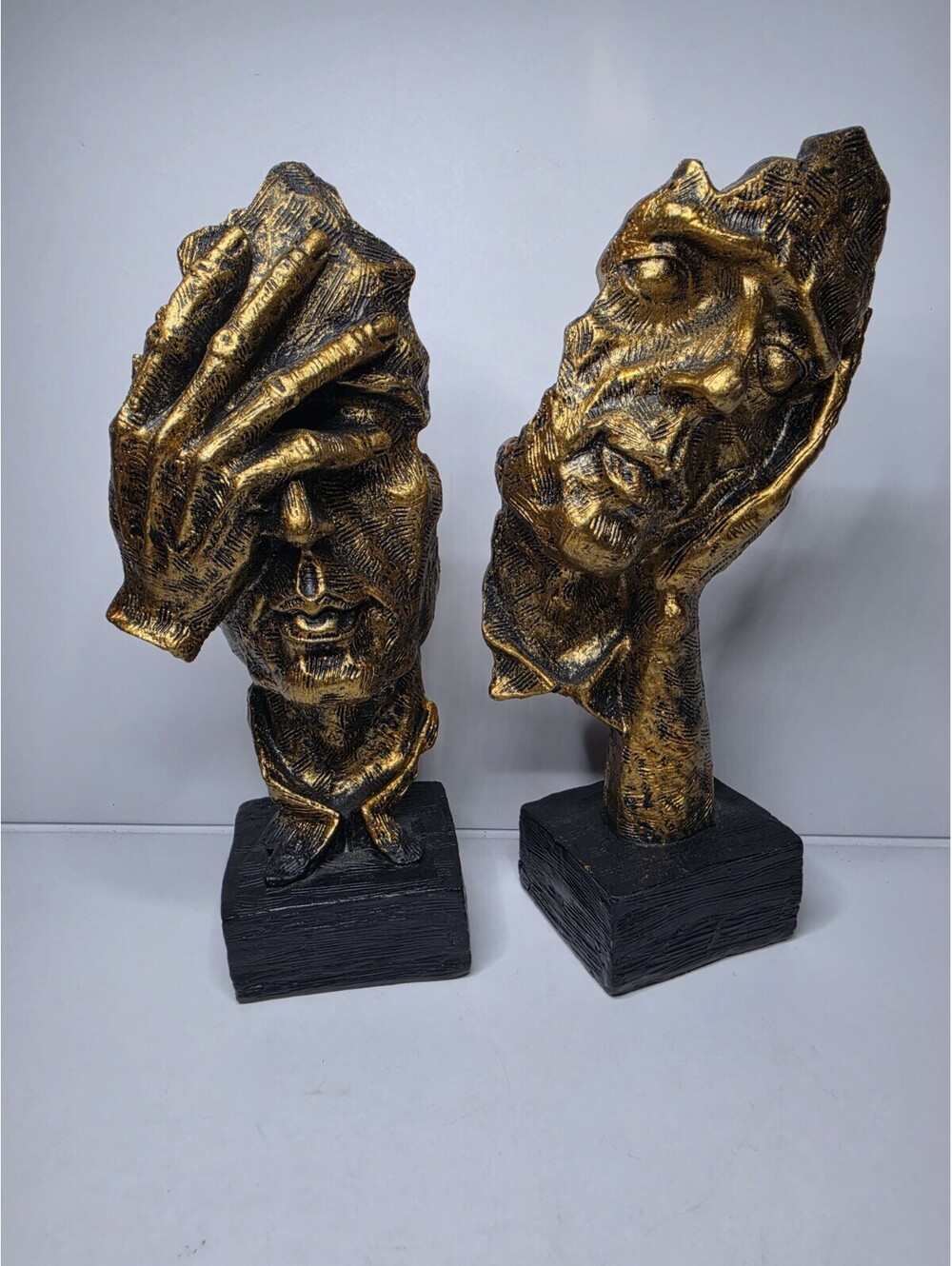 2pcs Abstract Thinker Statues Silence Is Gold Face & Hand Sculptures Set